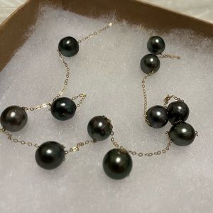 9mm Tahitian Pearls 14K Gold Necklace, adjustable.